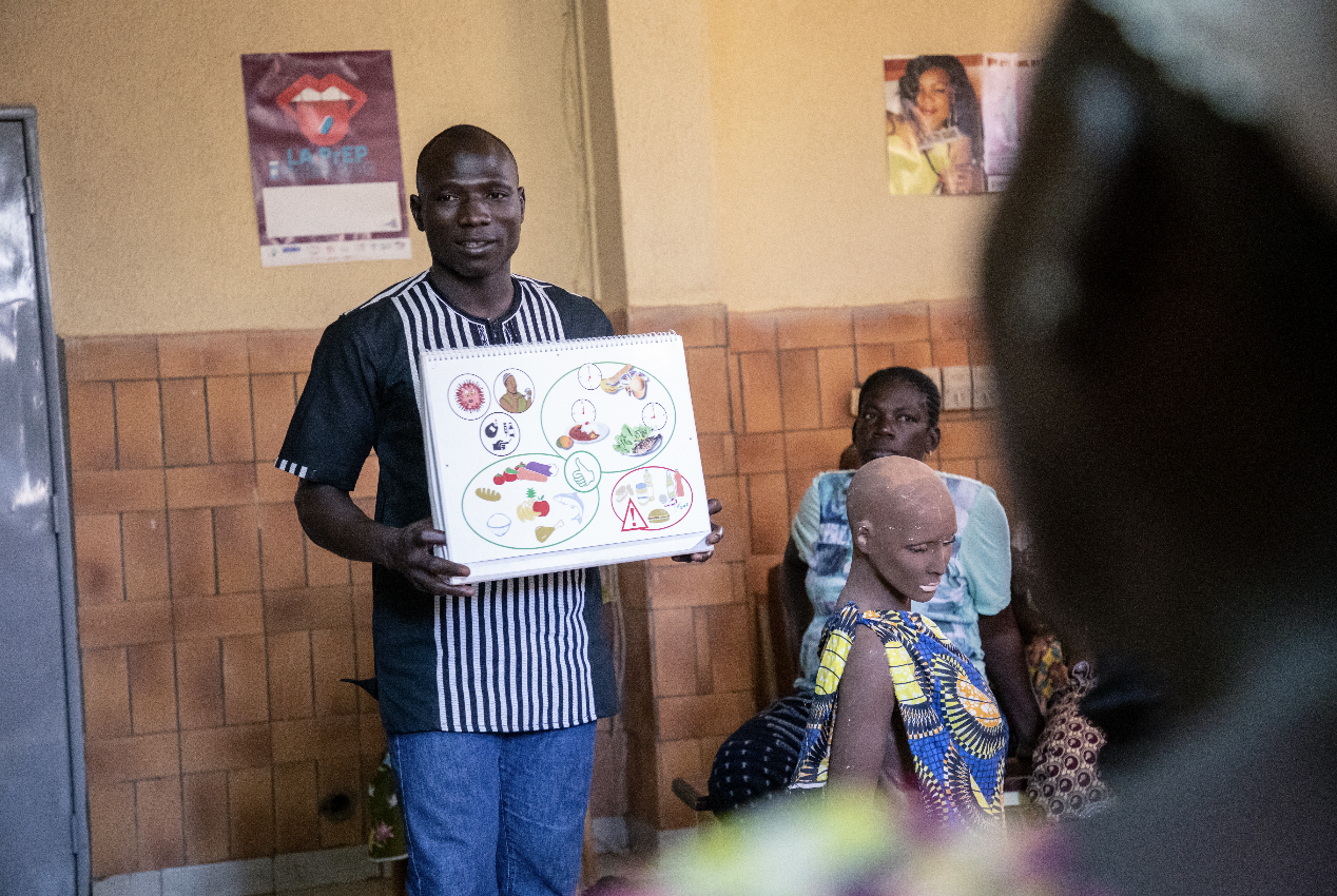 

<!-- THEME DEBUG -->
<!-- THEME HOOK: 'field' -->
<!-- FILE NAME SUGGESTIONS:
   ▪️ field--node--title--news-and-events.html.twig
   ✅ field--node--title.html.twig
   ▪️ field--node--news-and-events.html.twig
   ▪️ field--title.html.twig
   ▪️ field--string.html.twig
   ▪️ field.html.twig
-->
<!-- 💡 BEGIN CUSTOM TEMPLATE OUTPUT from 'themes/custom/whokap/templates/field/field--node--title.html.twig' -->
Strengthening healthcare systems in the face of comorbidities: 4 years of action in Mali, Burkina Faso and the Comoros
<!-- END CUSTOM TEMPLATE OUTPUT from 'themes/custom/whokap/templates/field/field--node--title.html.twig' -->

