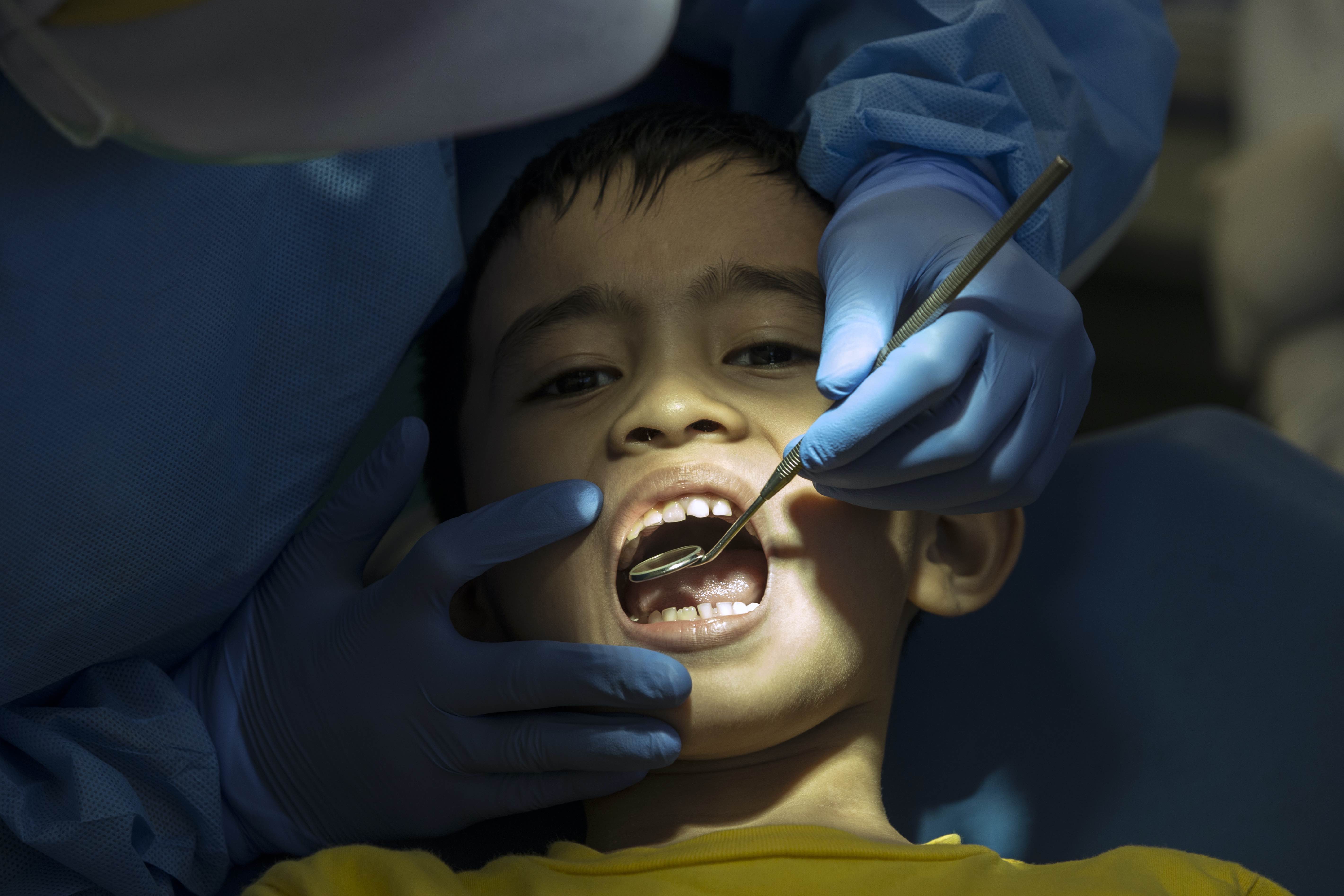 Соображения относительно предоставления основных стоматологических услуг в контексте COVID-19